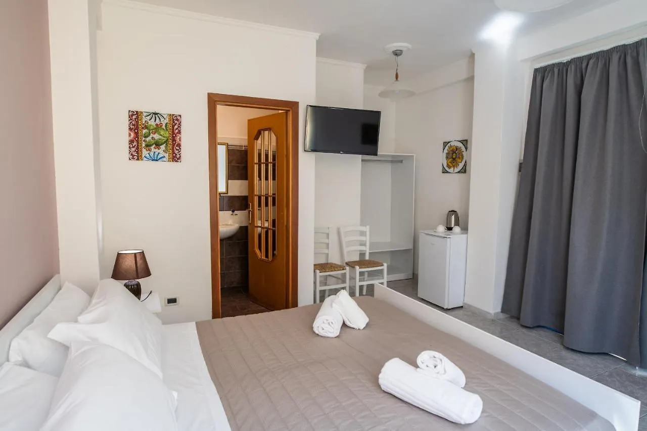 Ada Hotel Giardini Naxos 0*,  Italy