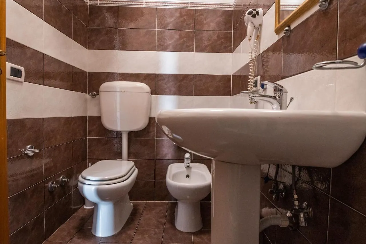Ada Hotel Giardini Naxos 0*,